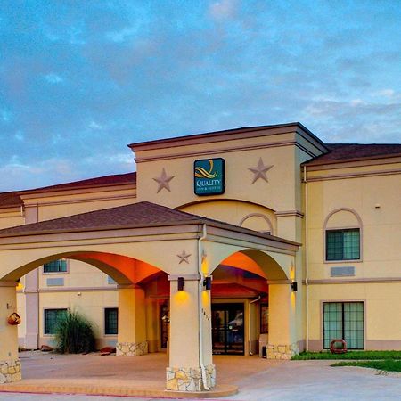 Quality Inn & Suites - Glen Rose Exterior photo